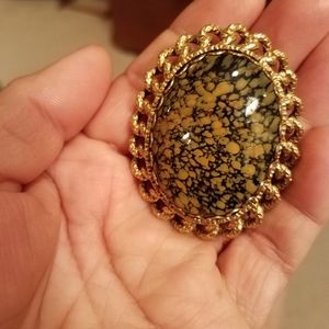 Brooch/Pendant Black, Gold specs